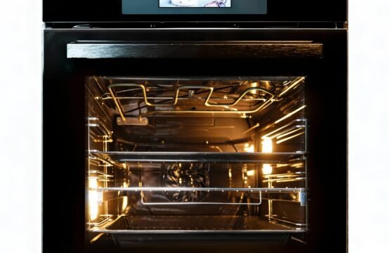 Four Encastrable Candy électrique-électrique Noir 70L TFT Rail télescopique Pyrolyse