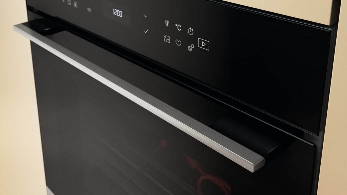 Four Encastrable Whirlpool 73L Pyrolyse AirFry 6TH SENSE – Inox – Image 4
