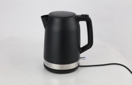 Bouilloire Électrique Condor 2200W Power Boil 1,7 L Noir